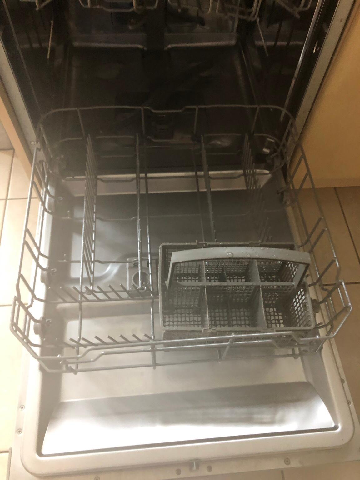 Kenwood KDW60S16/A Dishwasher. in DE23 Derby for £100.00 for sale Shpock