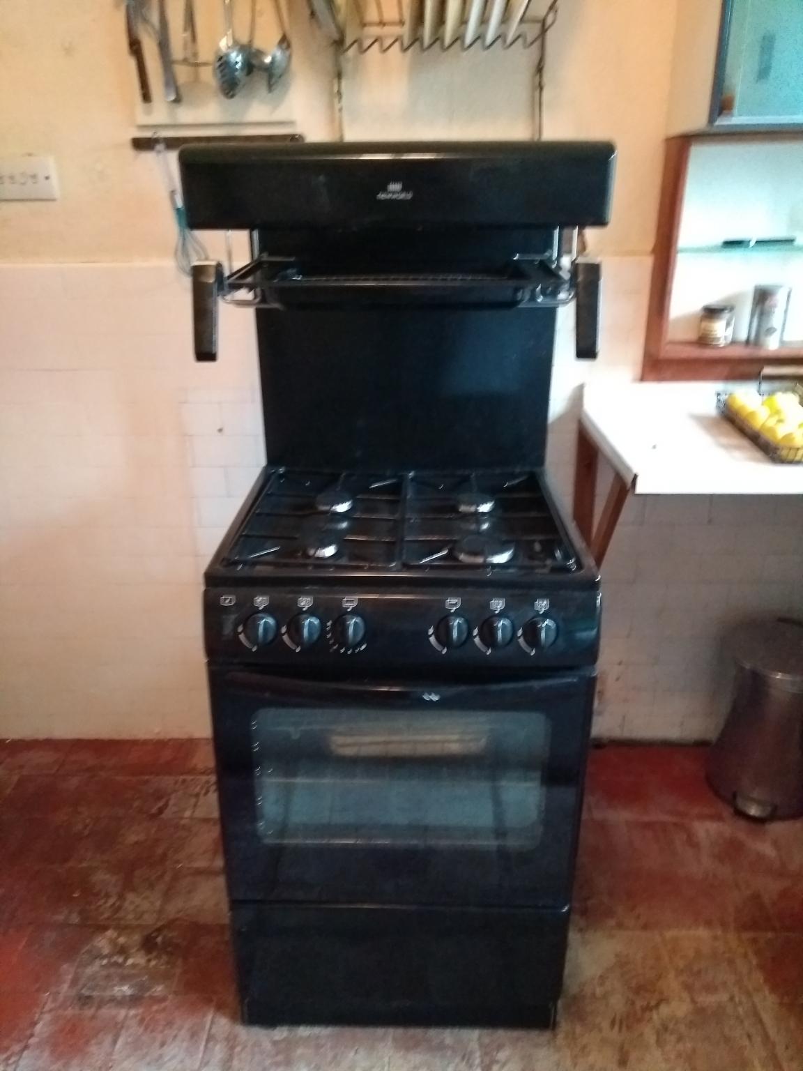 Gas cooker 55cm wide with high level grill in B73 Birmingham for £110.