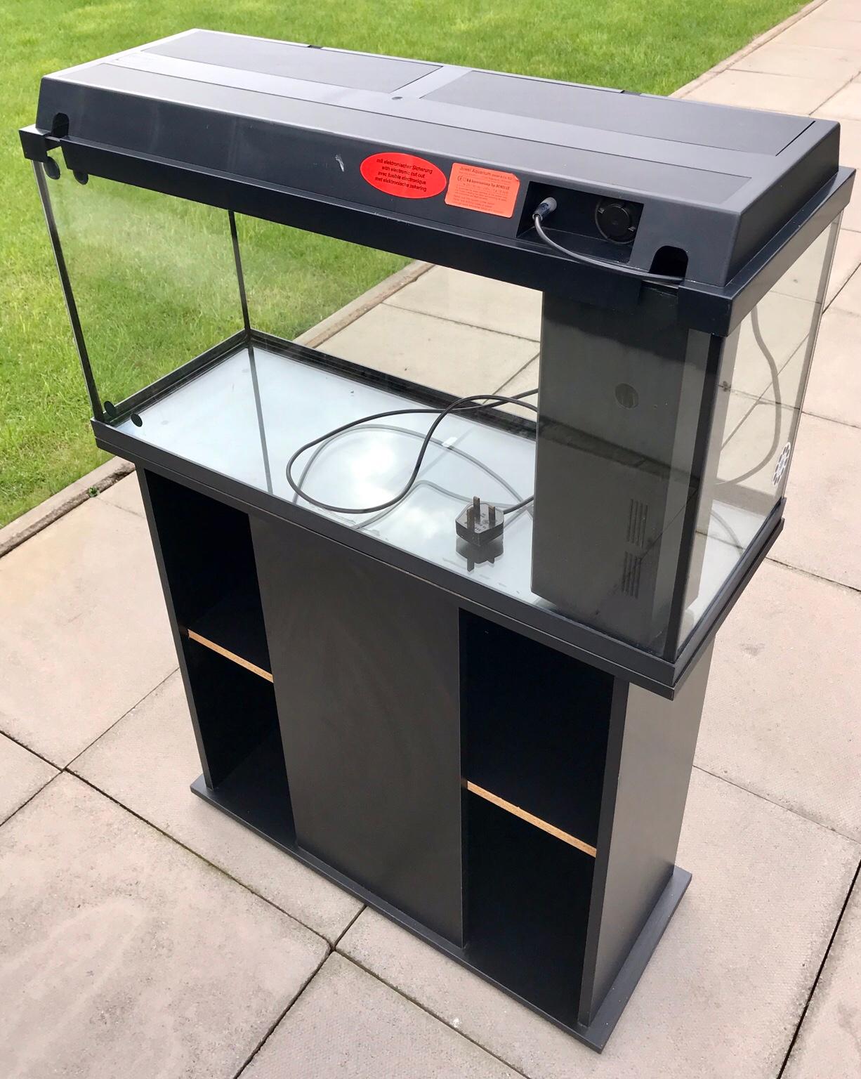 JUWEL Fish tank 32”x12” with stand in B24 Birmingham for £70.00 for