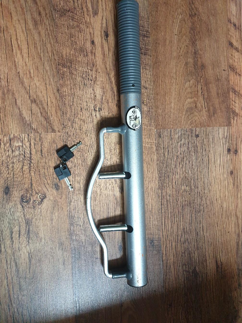 halfords 4tress steering wheel lock in DY8 Dudley für 25,00 £ zum