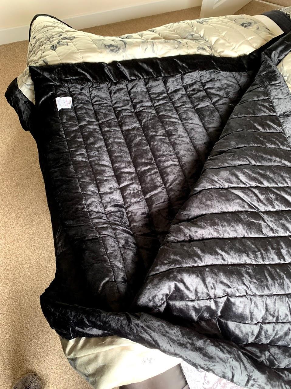 Dorma Harriet Charcoal Bedspread in BD13 Bradford für £ 50,00 zum