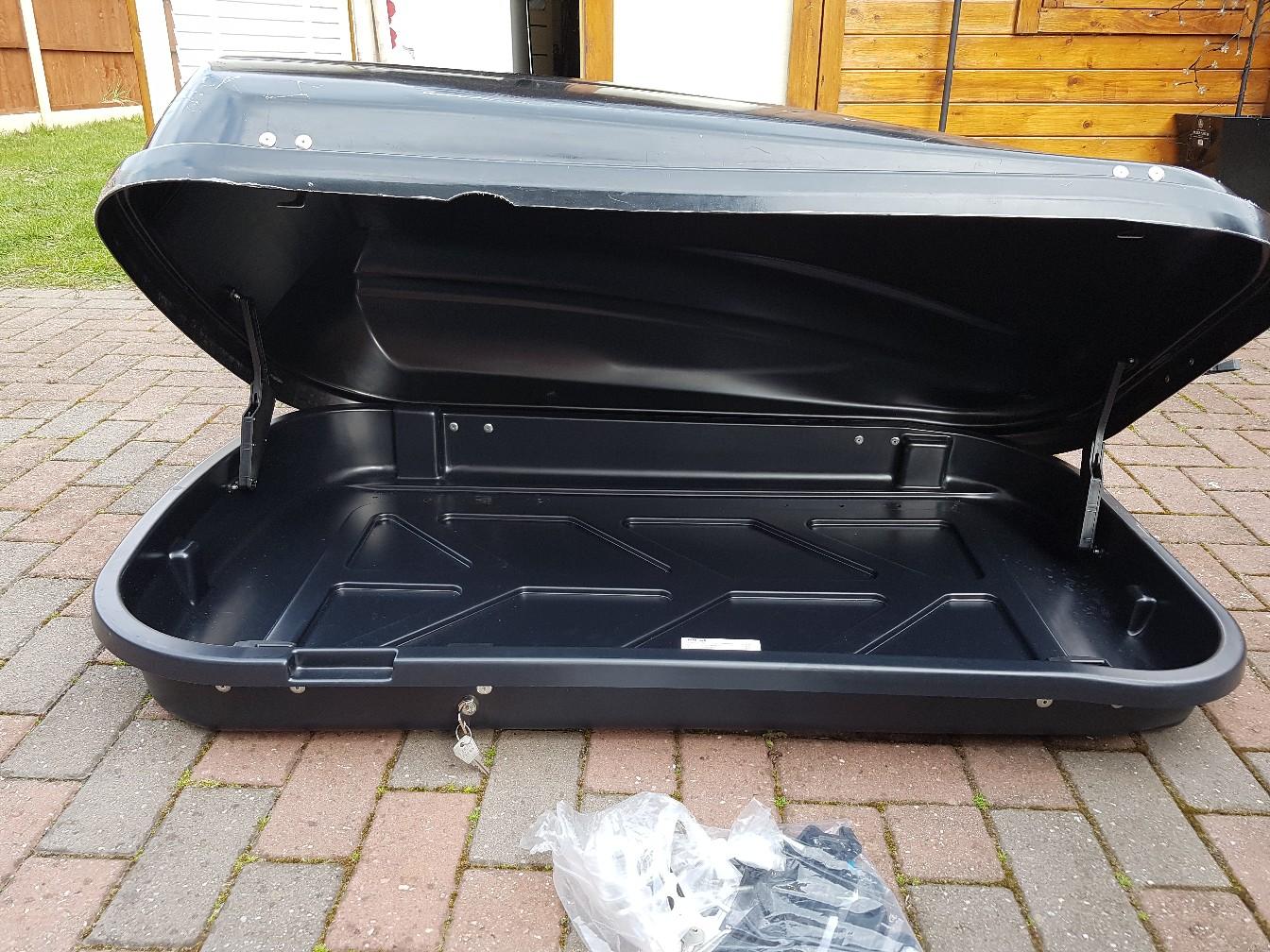 summit 320 ltr roof box + universal roof bars in Meir for £70.00 for