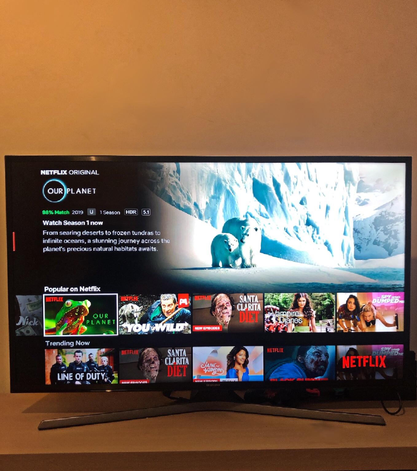 Samsung 40” 4K UltraHD Smart TV (UE40MU6120K) in LL30 Llandudno for £