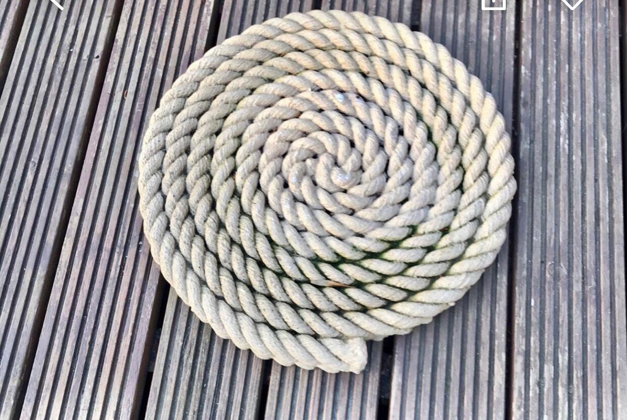 GARDEN ROPE STEPPING STONES IN CONCRETE in LE5 Leicester for £5.00 for