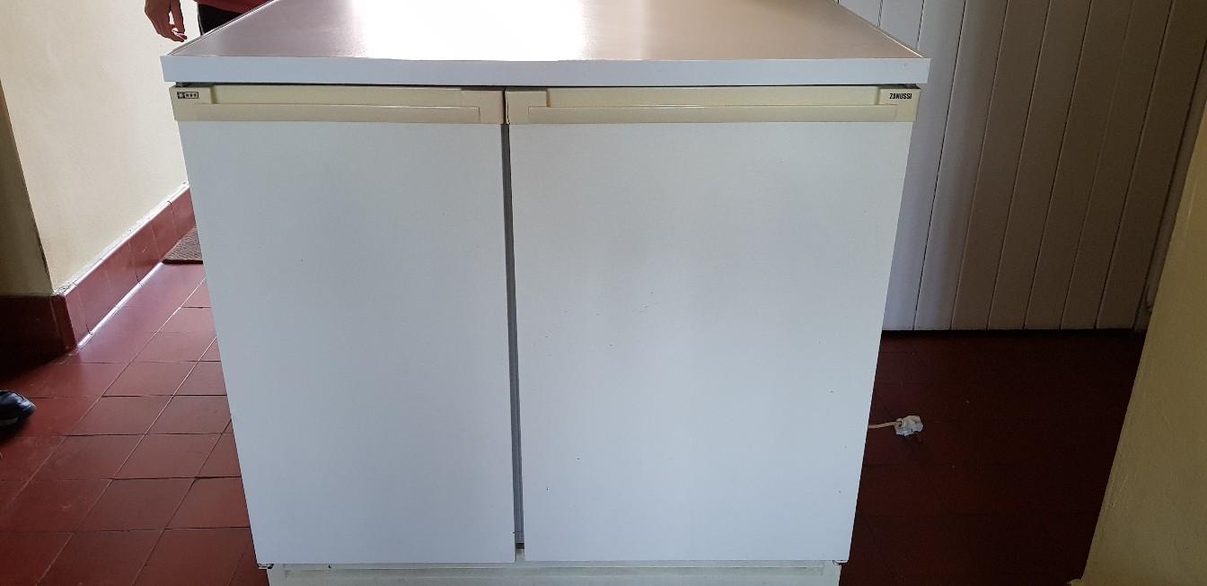Zanussi Under Counter Fridge Freezer in DY1 Dudley for £40.00 for sale Shpock