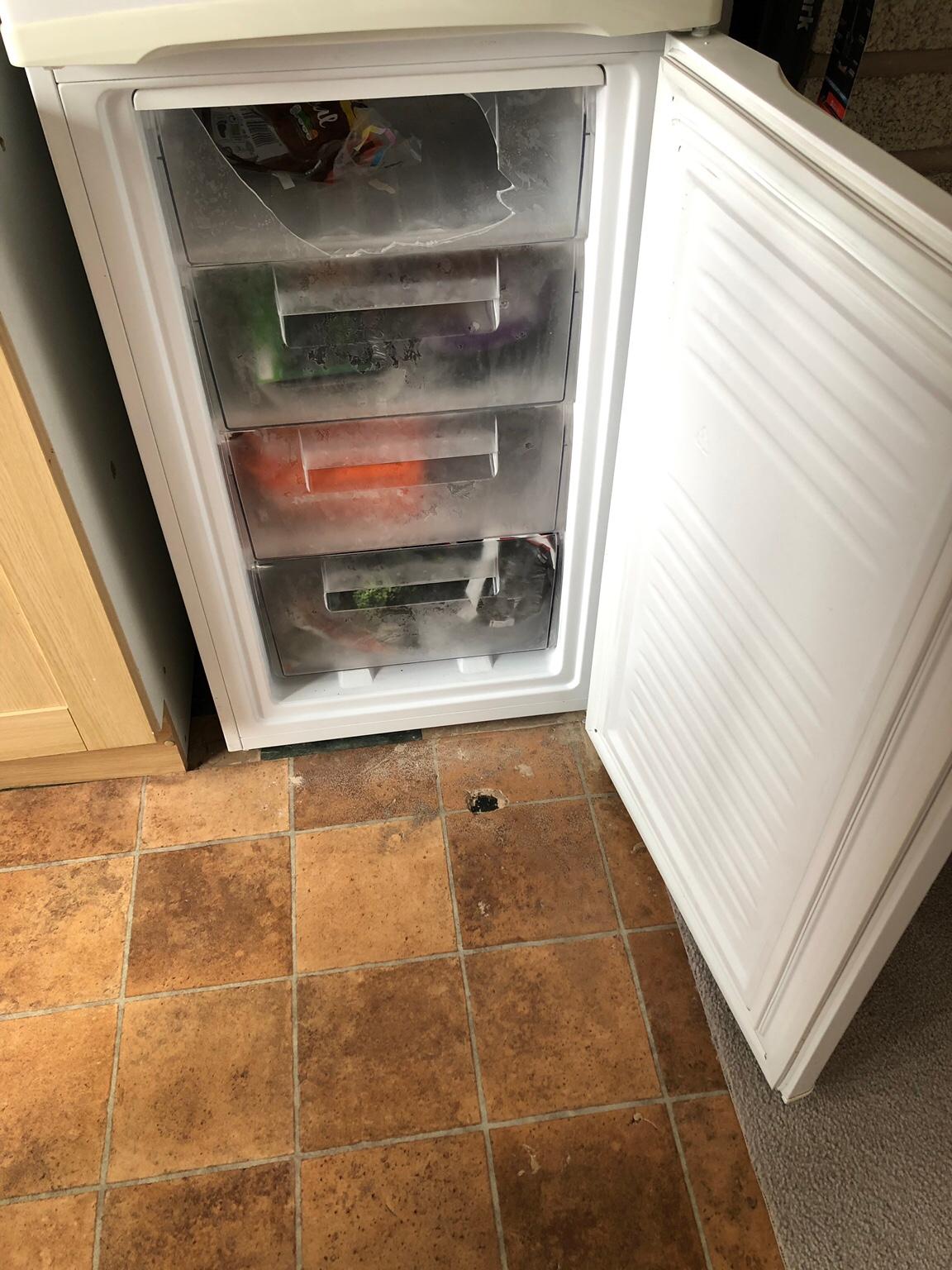 Candy fridge freezer in Solihull für gratis zum Verkauf Shpock DE