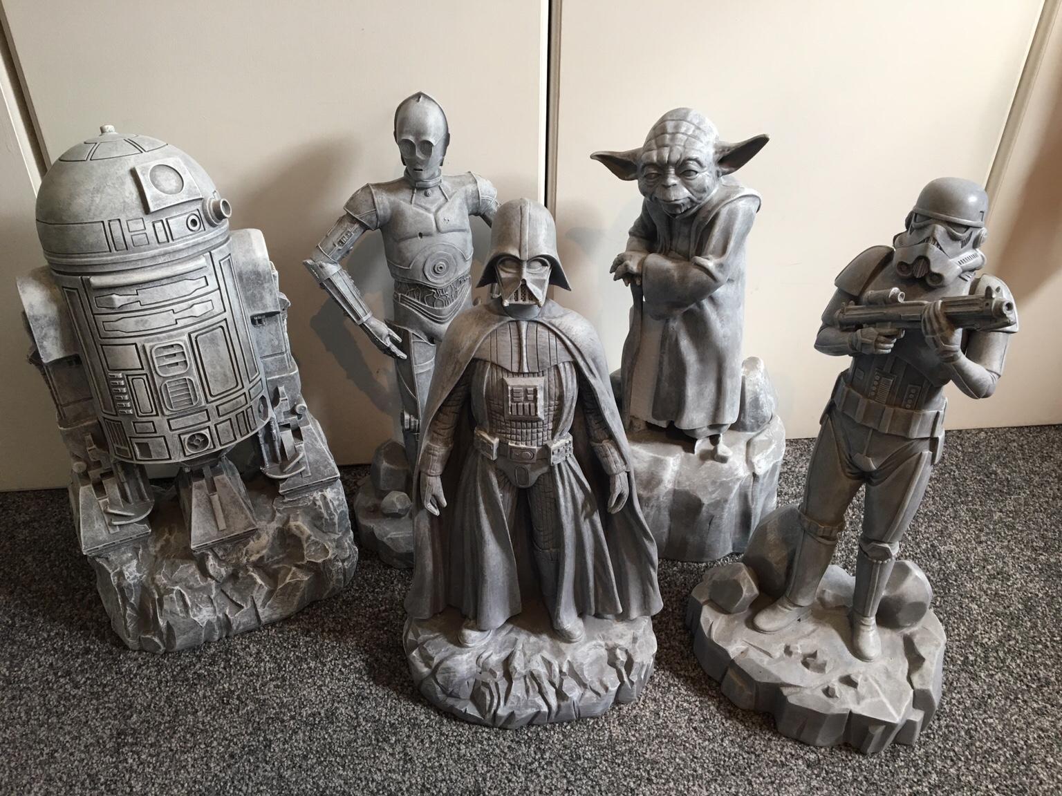 Star Wars 16” Action garden statue ornaments in RH11 Crawley for £14.00