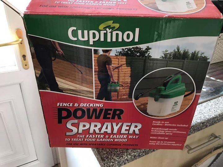 Cuprinol battery powered sprayer and paint in L12 Liverpool for £30.00