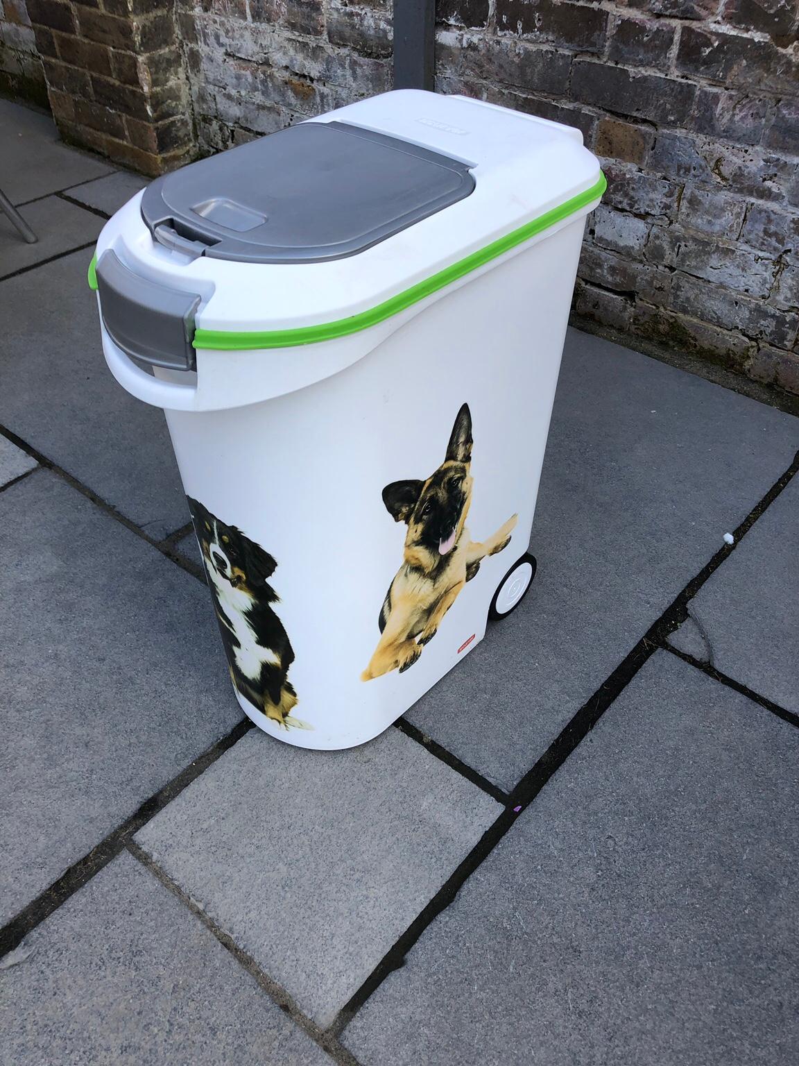 Curver 20kg dog food storage container in CT14 Dover for £15.00 for