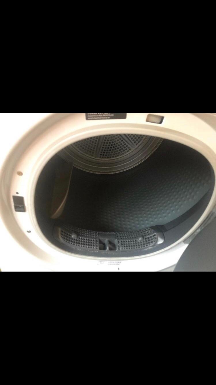 Hotpoint 8kg Condenser Tumble Dryer in WV14 Walsall for £90.00 for sale