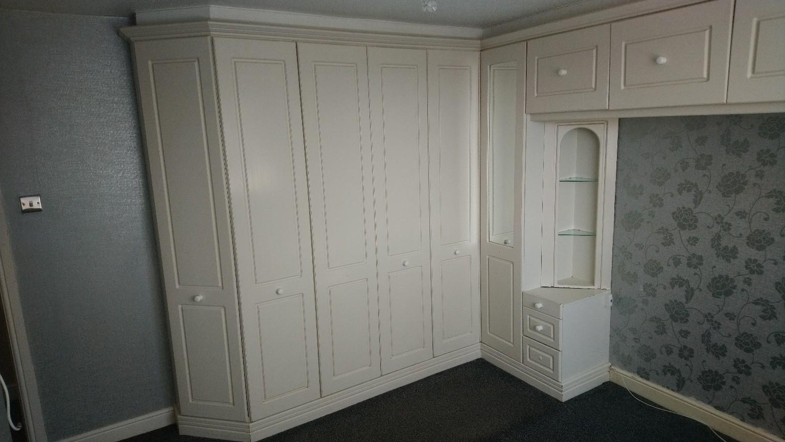 fitted bedroom wardrobes drawers furniture in FY8 Fylde für £ 70,00 zum Verkauf Shpock AT