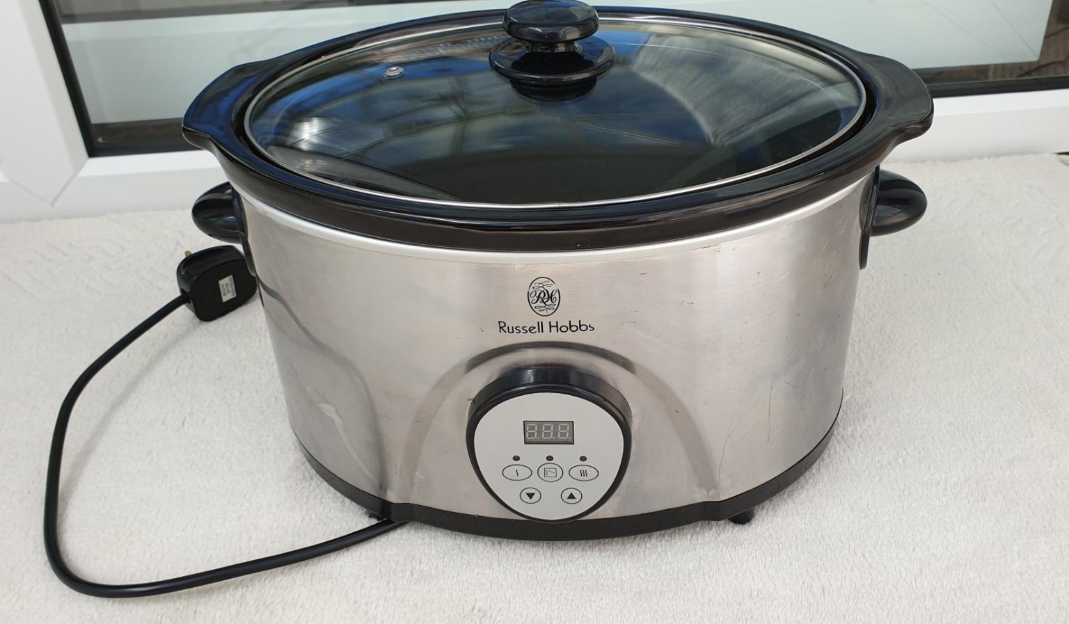 Russell Hobbs Slow Cooker Model 13792 in Lightwood for £7.00 for sale