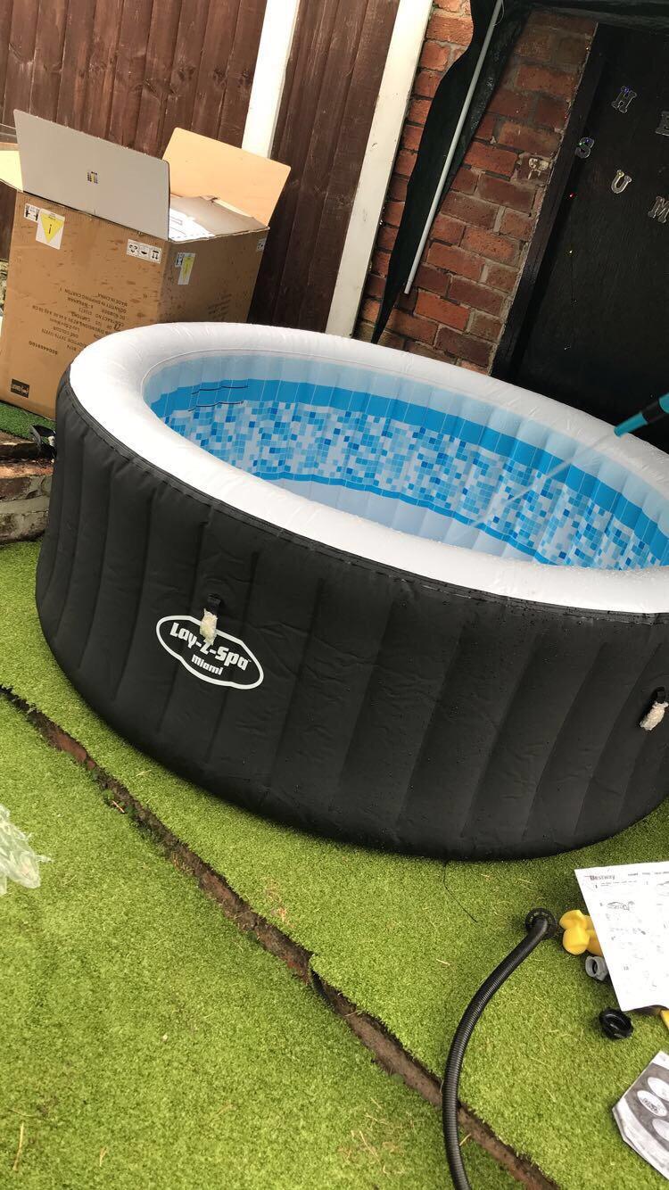 Lazy z spa Miami in L31 Sefton für £ 180,00 zum Verkauf Shpock AT