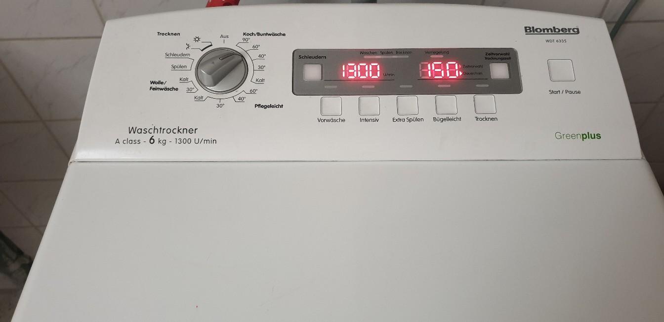 Blomberg Waschtrockner / Toplader in 85598 Vaterstetten für 390,00