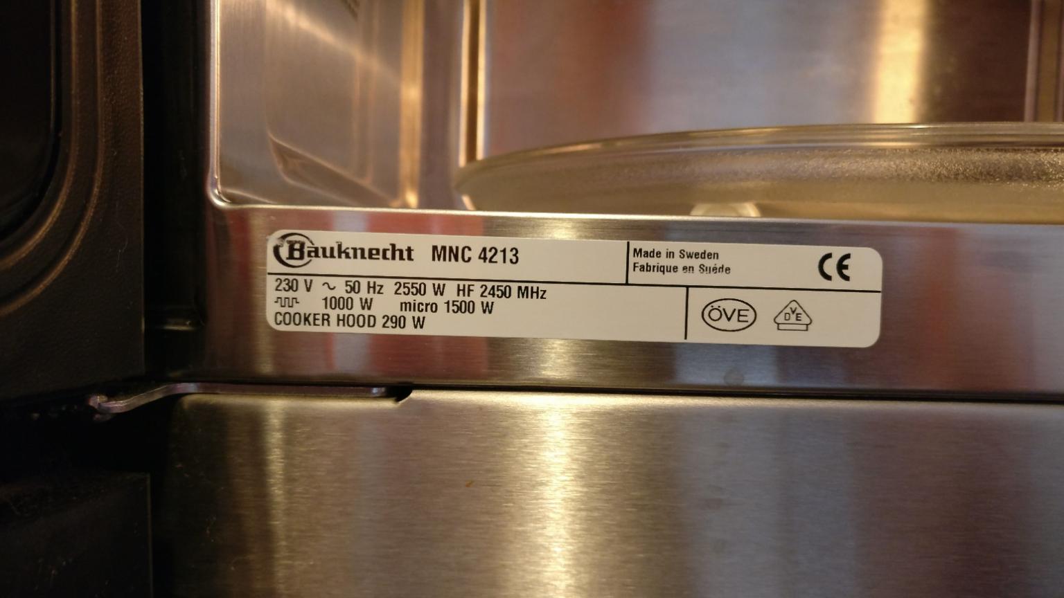 Bauknecht Mikrowelle/ Dunstabzugshaube Kombi in 1070 KG Neubau für € 99