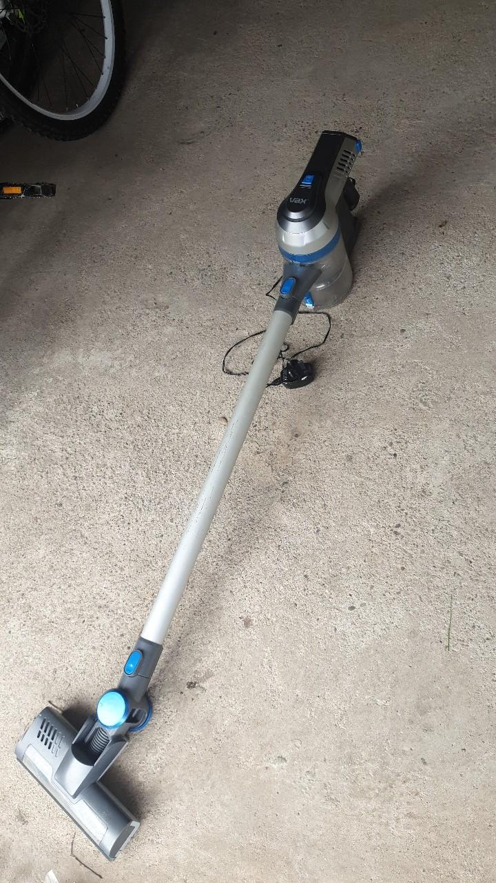 vax cordless hoover in B77 Tamworth for £25.00 for sale Shpock