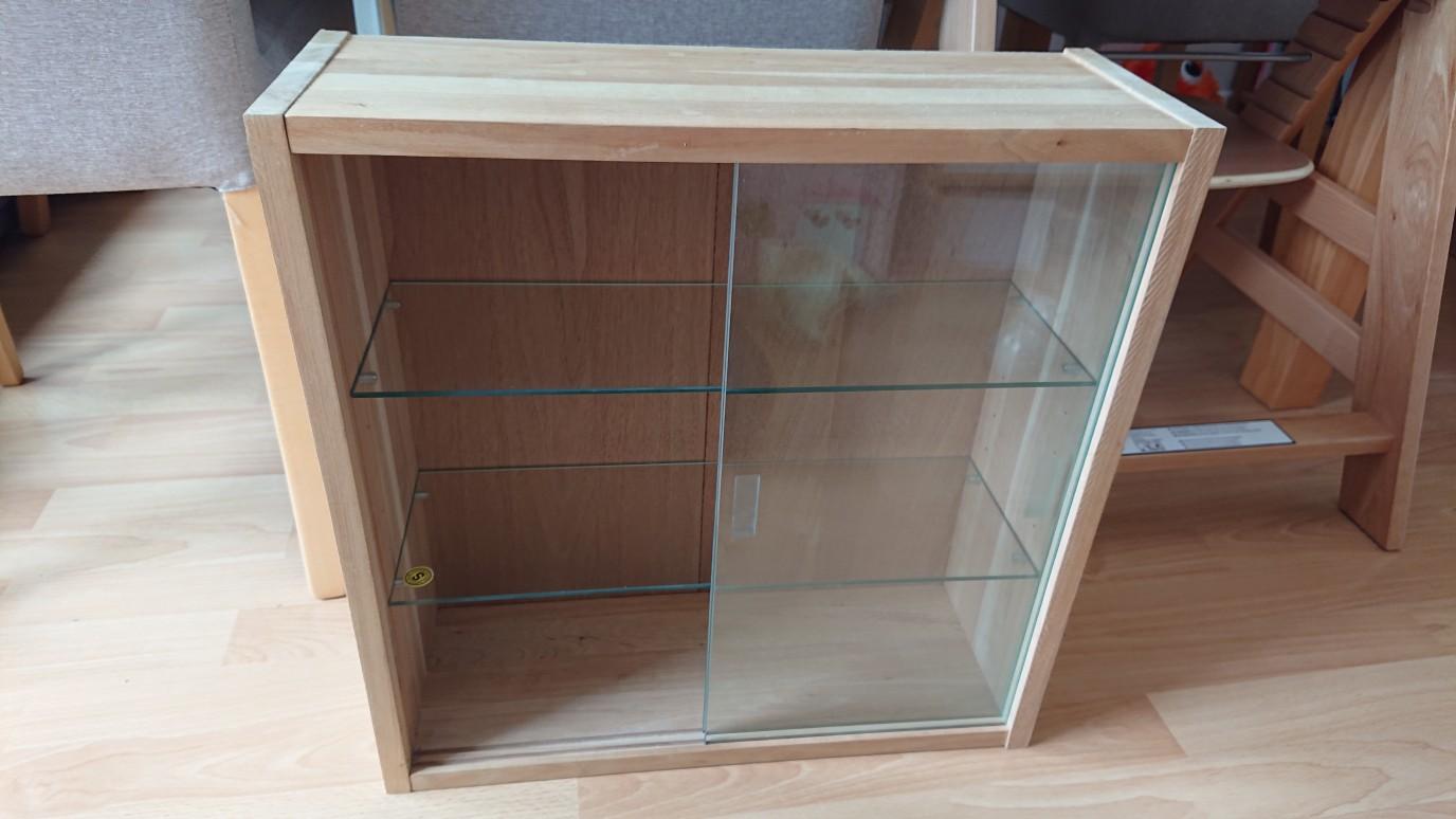 Ikea Jarna glass display in SN13 Chippenham für 10,00 £ zum