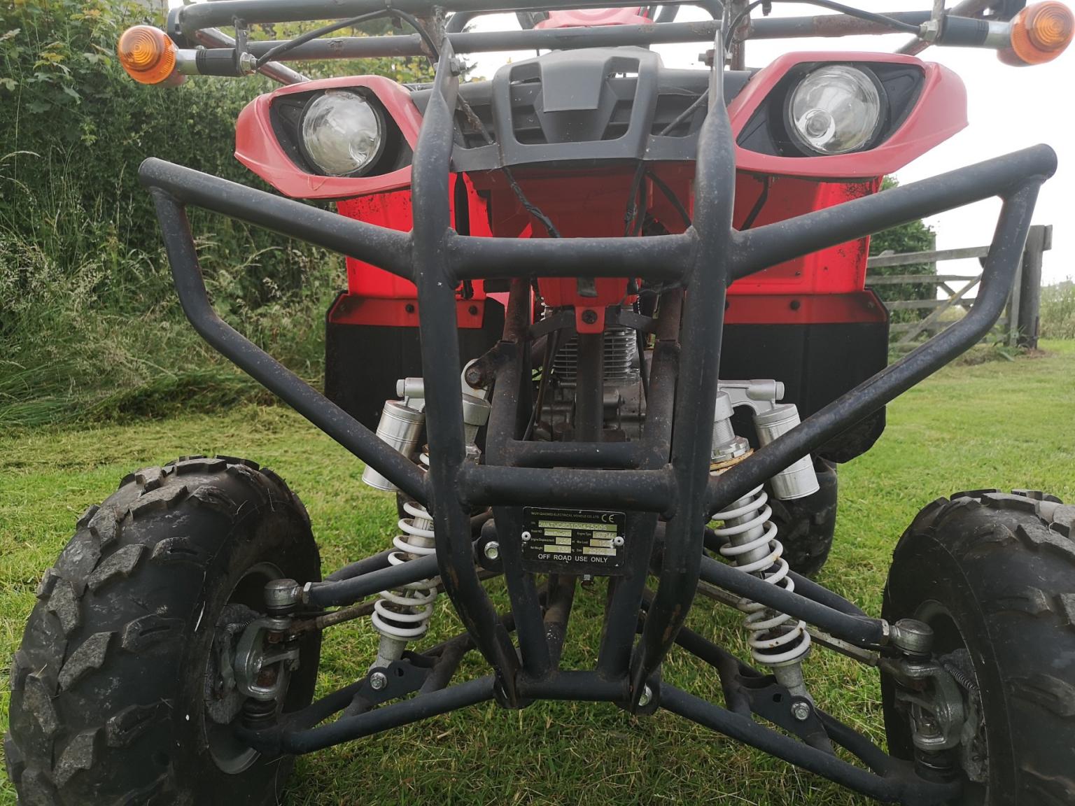 250cc off road adult quad 4 spares or repairs in East Lindsey für 220