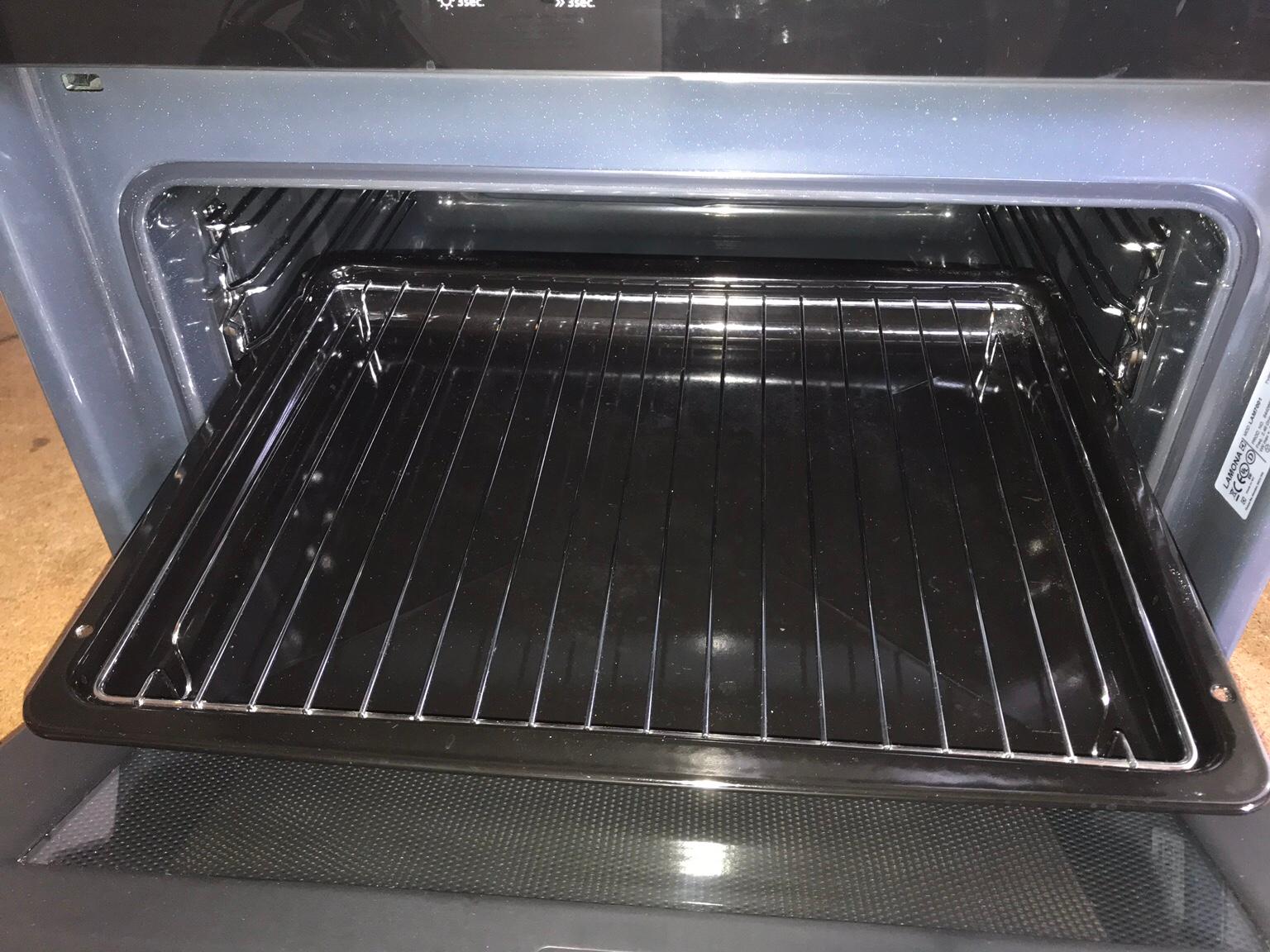 Lamona LAM7001 integrated Combi microwave in SW15 London for £65.00 for