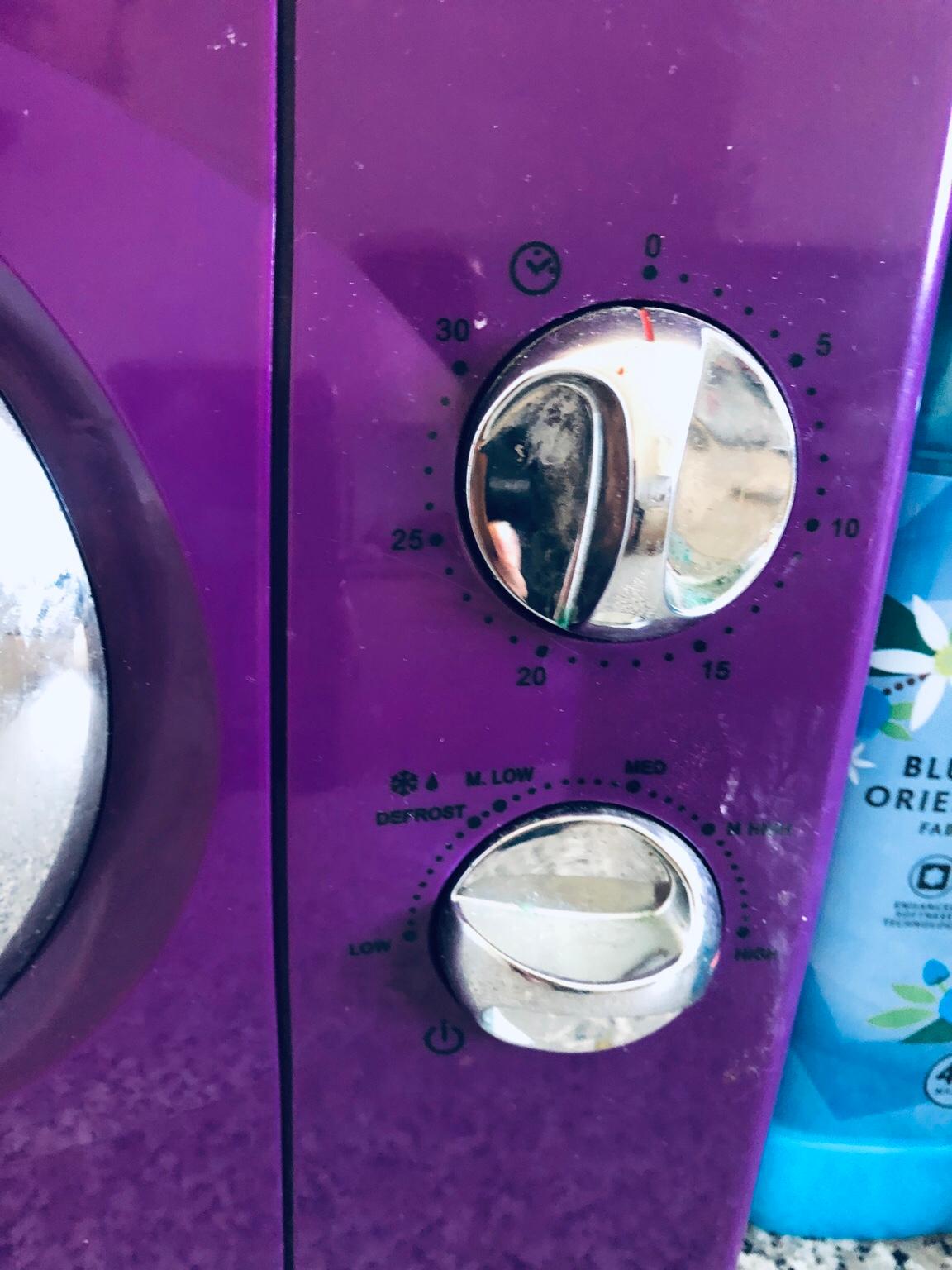 Purple microwave! in BS13 Bristol für £ 10,00 zum Verkauf Shpock AT