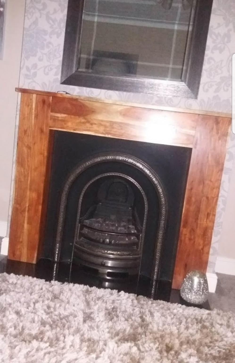 gas fire and surround. in LS15 Leeds für 100,00 £ zum Verkauf Shpock DE