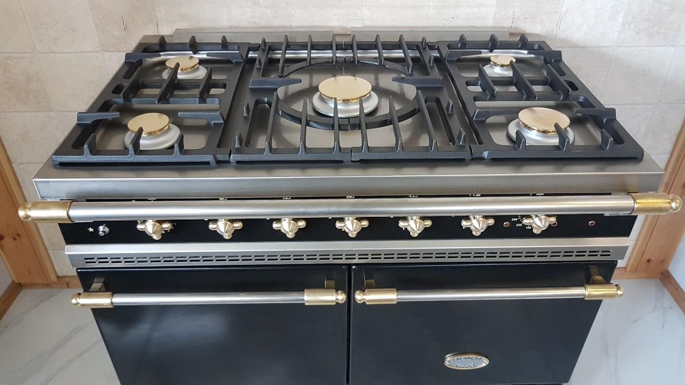 LACANCHE CLUNY 100 RANGE COOKER . BLACK in BD5 Bradford for £2,000.00