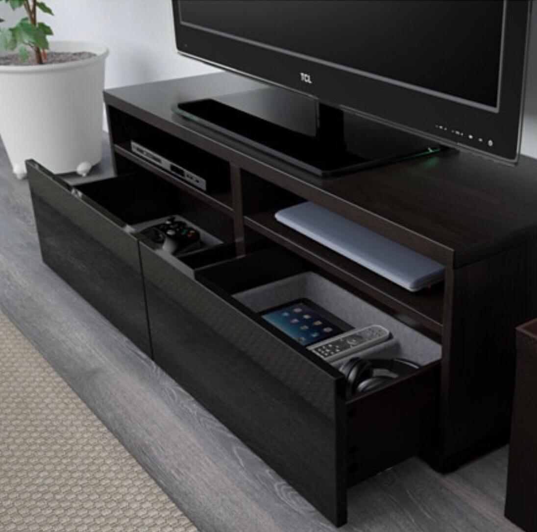 Ikea Besta TV Unit and glass top in SM1 London for £120.00 for sale