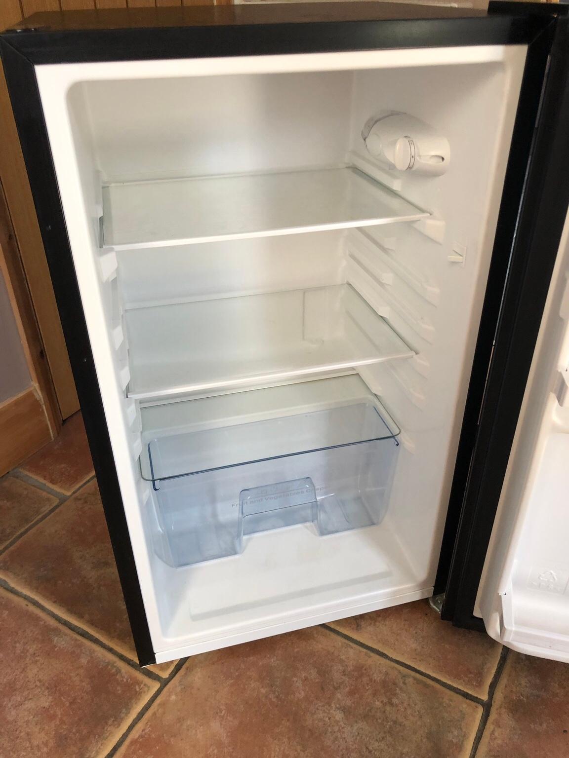 Fridgemaster under counter refrigerator in Chichester für 70,00 £ zum