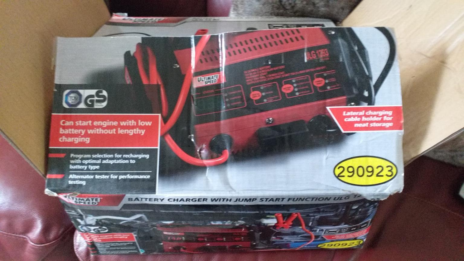 Ultimate Speed battery charger/jump starter in WA10 Helens for £28.00
