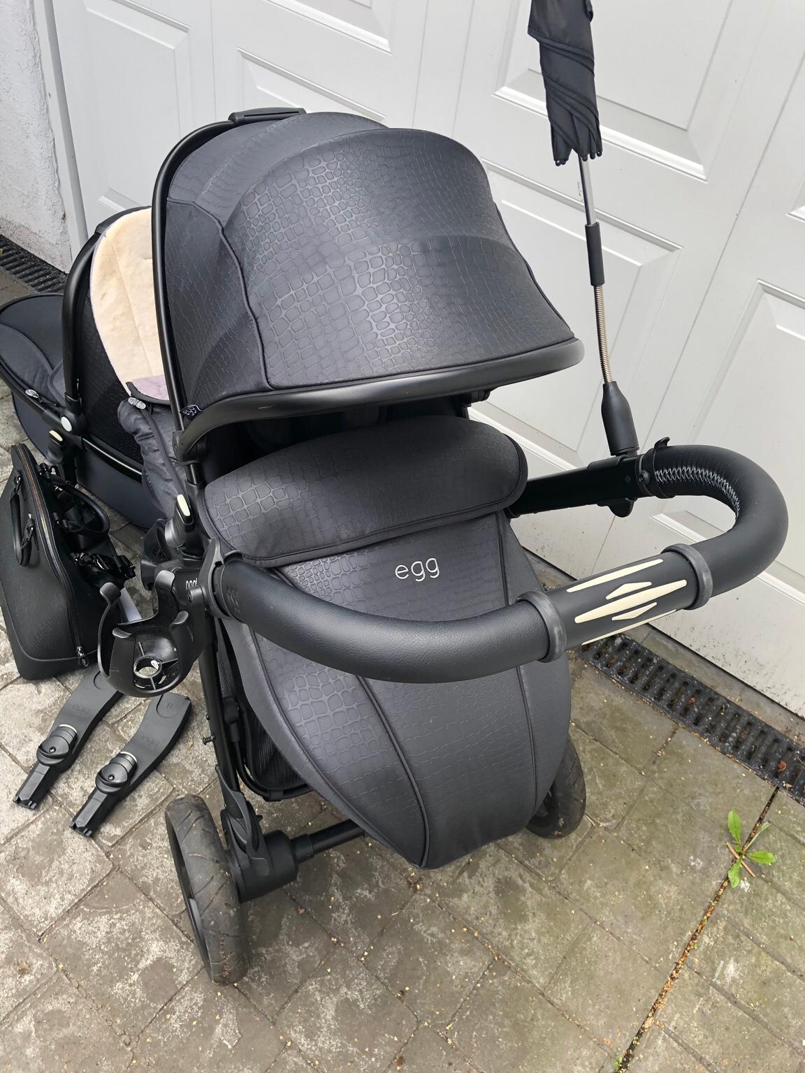 Jurassic black egg pram system in M23 Manchester for £650.00 for sale