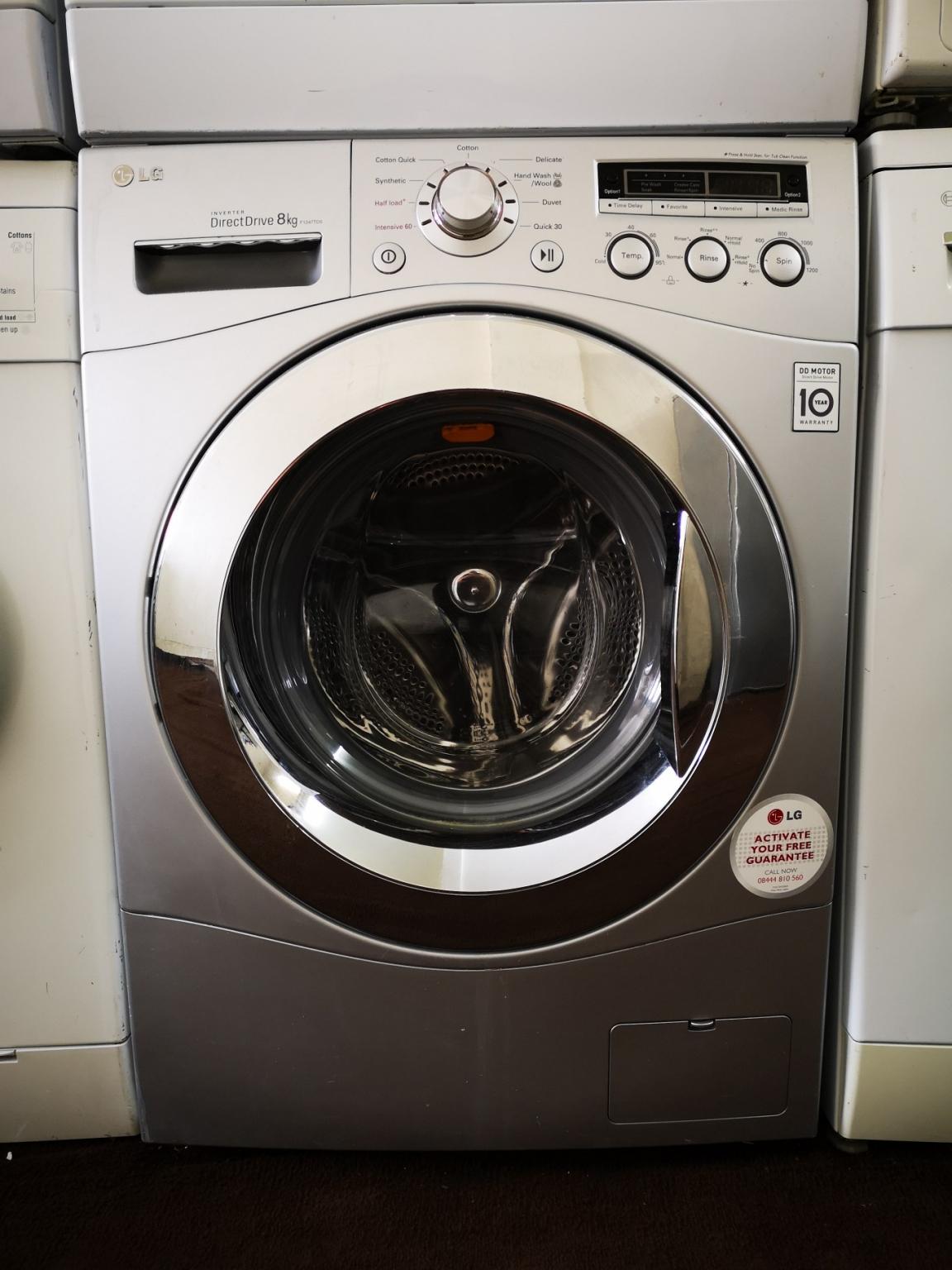 LG direct drive 8kg washing machine in B21 Birmingham für 150,00 £ zum