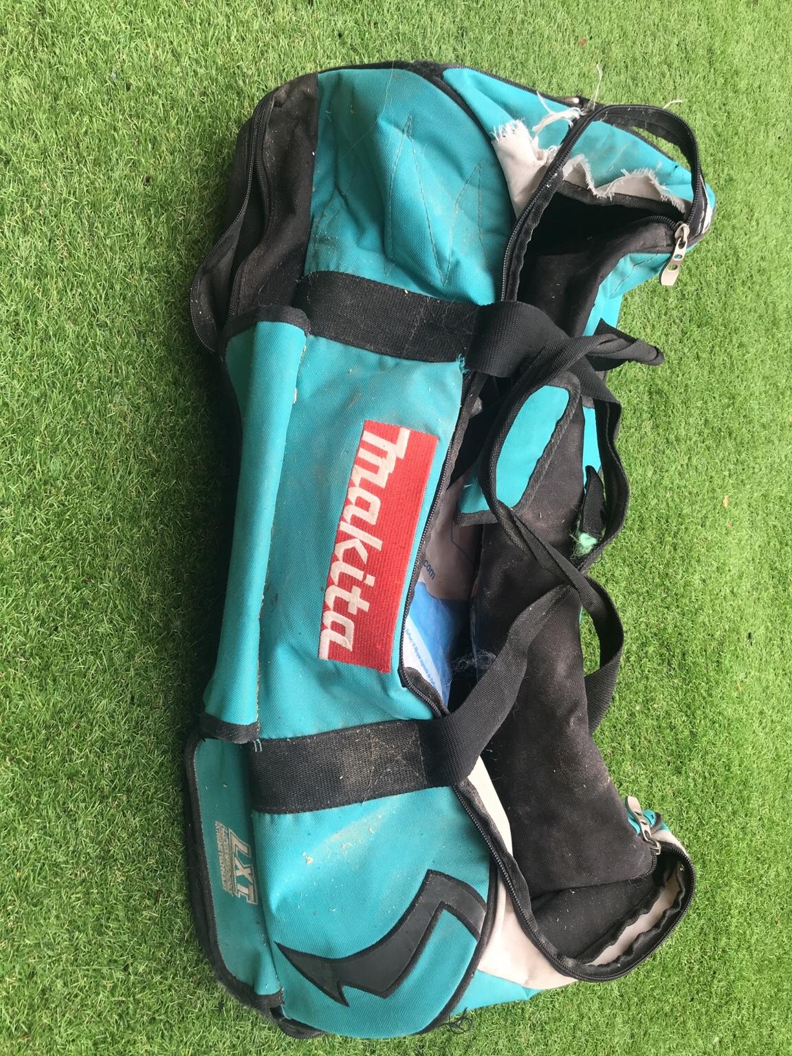 Makita lxt tool trolley bag in FY4 Moss für £ 25,00 zum Verkauf Shpock AT