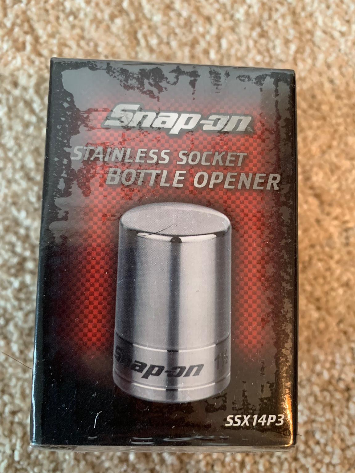 Snap On Tools stainless socket bottle opener in Lichfield für 12,00