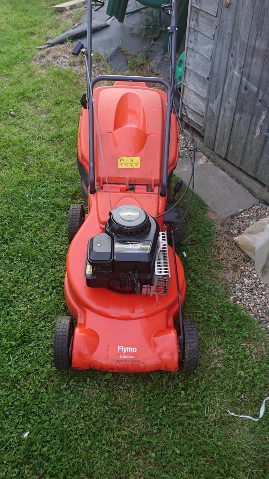 flymo Petrol self propelled lawn mower in CR0 Croydon for £55.00 for