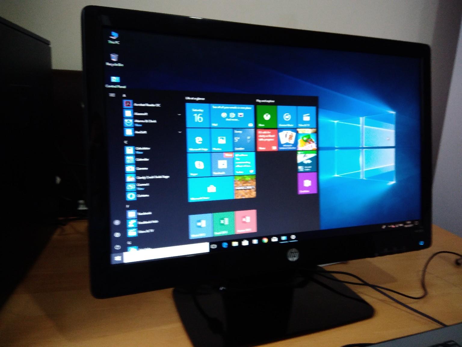 HP 2011X 20in LED-backlit LCD monitor Full HD in ST6 Tunstall for £65.