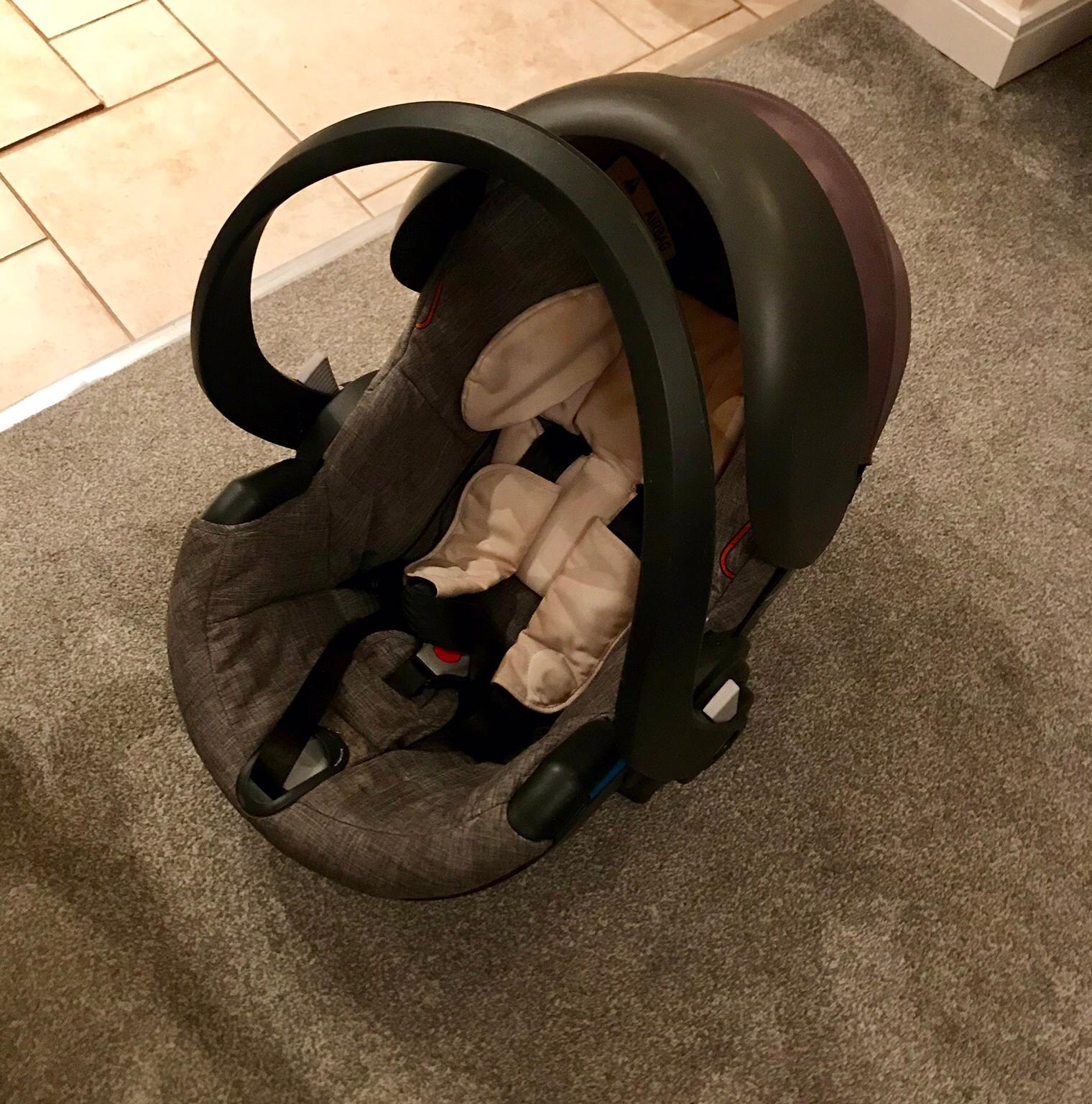 Stokke Xplory V4 with Car Seat & Extras in B31 Birmingham für £ 249,00