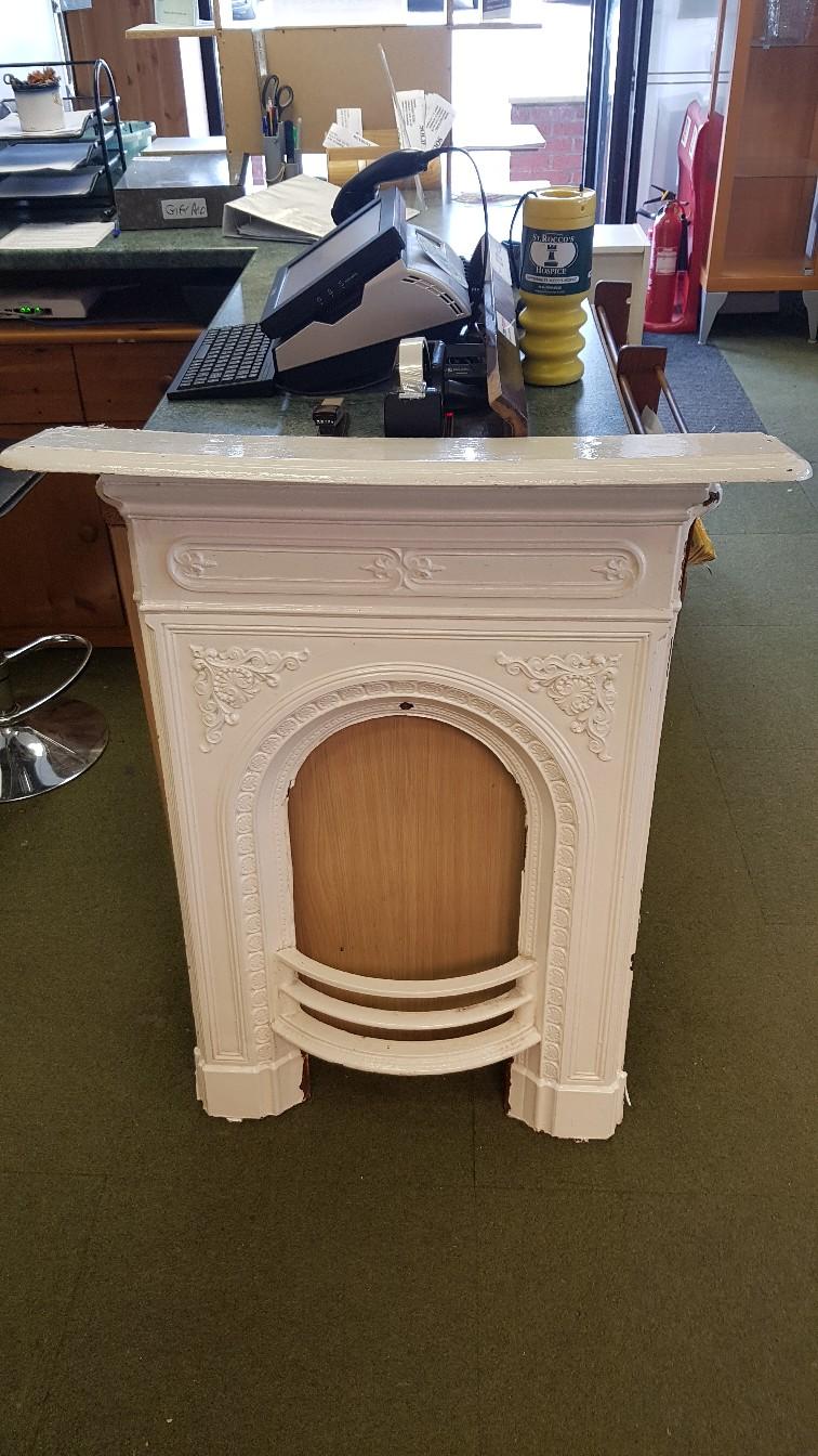 Cast iron fireplace in WA2 Orford für £ 50,00 zum Verkauf Shpock AT