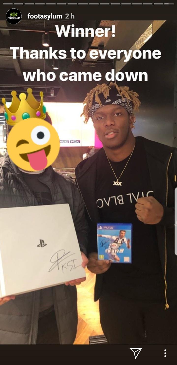 PS4 PRO Signed by KSI in SW16 Lambeth für £ 300,00 zum Verkauf Shpock AT