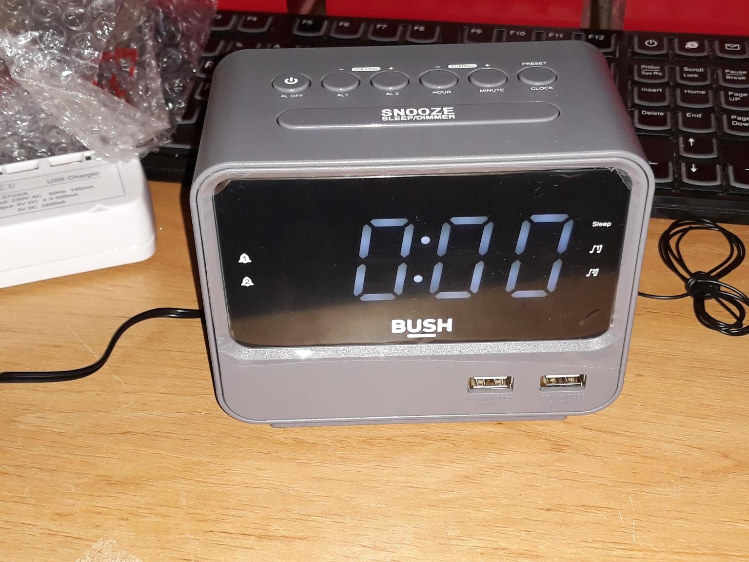 Bush FM USB Clock Radio KCA23 Grey in NG7 Nottingham for £10.00 for sale Shpock
