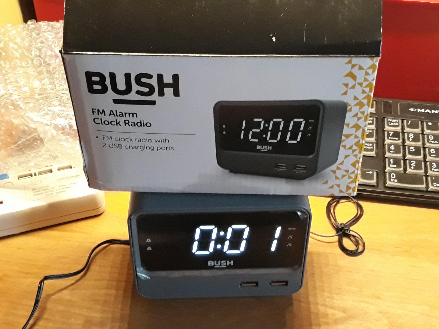 Bush FM USB Clock Radio KCA23 Grey in NG7 Nottingham for £10.00 for sale Shpock