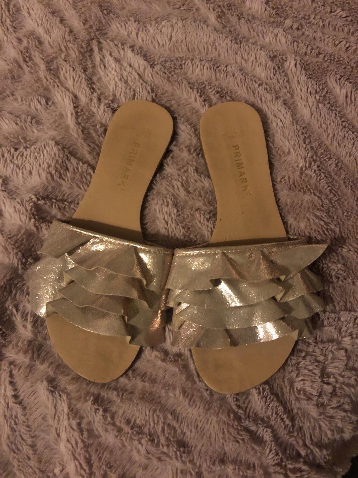 Primark sandals in B37 Solihull für £ 3,00 zum Verkauf Shpock AT