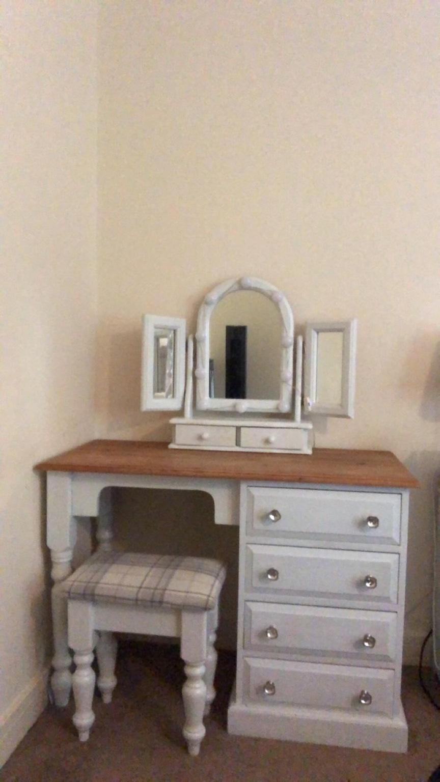 Make up/dressing table in BN23 Eastbourne für £ 150,00 zum Verkauf Shpock AT