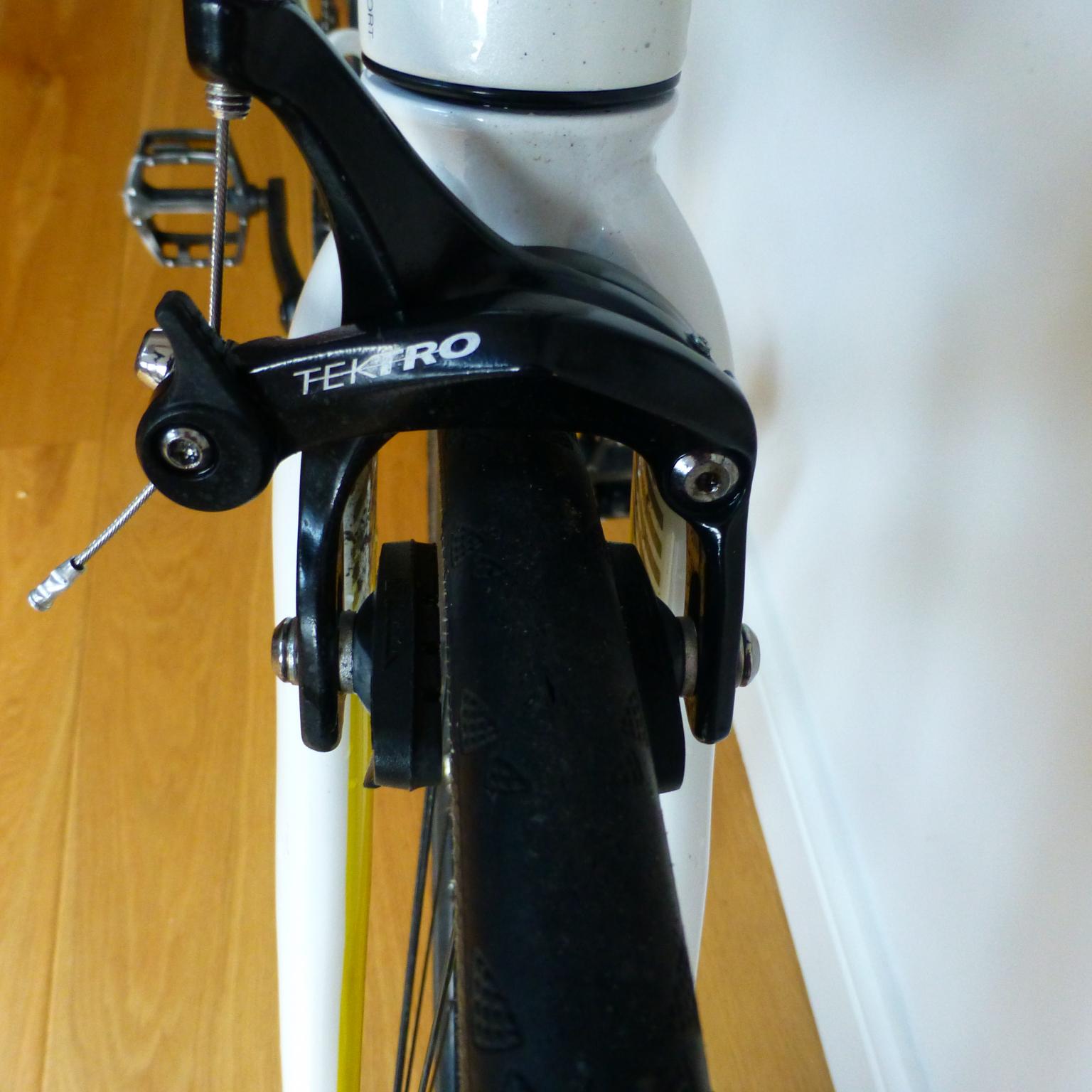 Boardman SPORT/e Road bike Junior Racing Bike in AL7 Hatfield for £175.