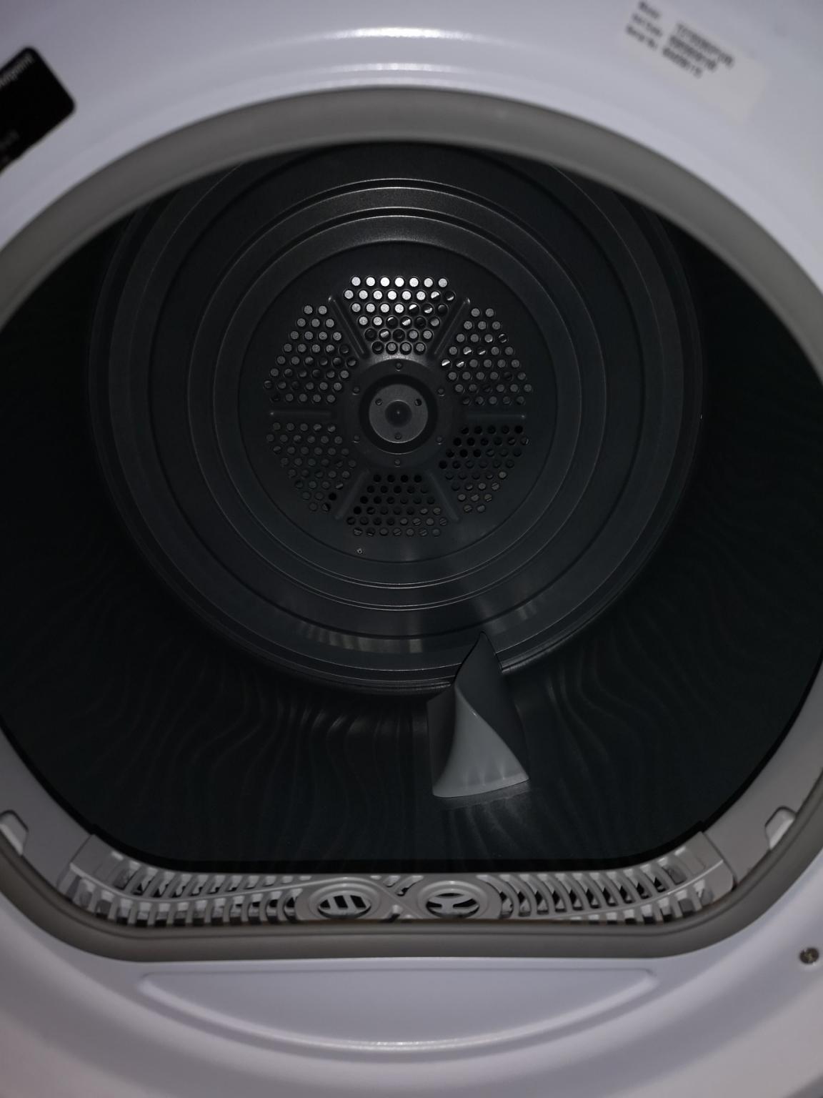 Hotpoint Aquarius 9kg condensing dryer in S40 Chesterfield for £40.00
