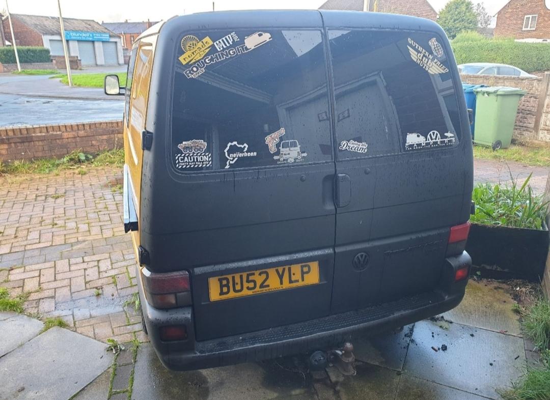 VW TRANSPORTER T4 CAMPER VAN WITH AWNING☆☆ in Wigan for £2,450.00 for
