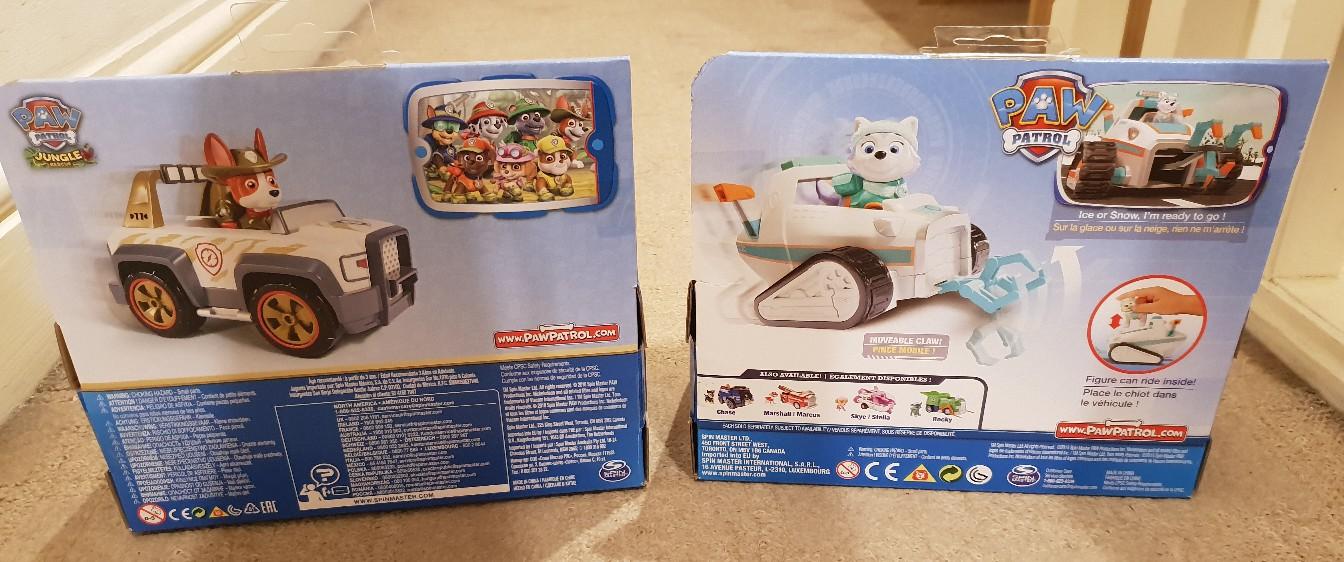 Paw Patrol Jungle Tracker & Everest Figures in M25 Salford for £25.00