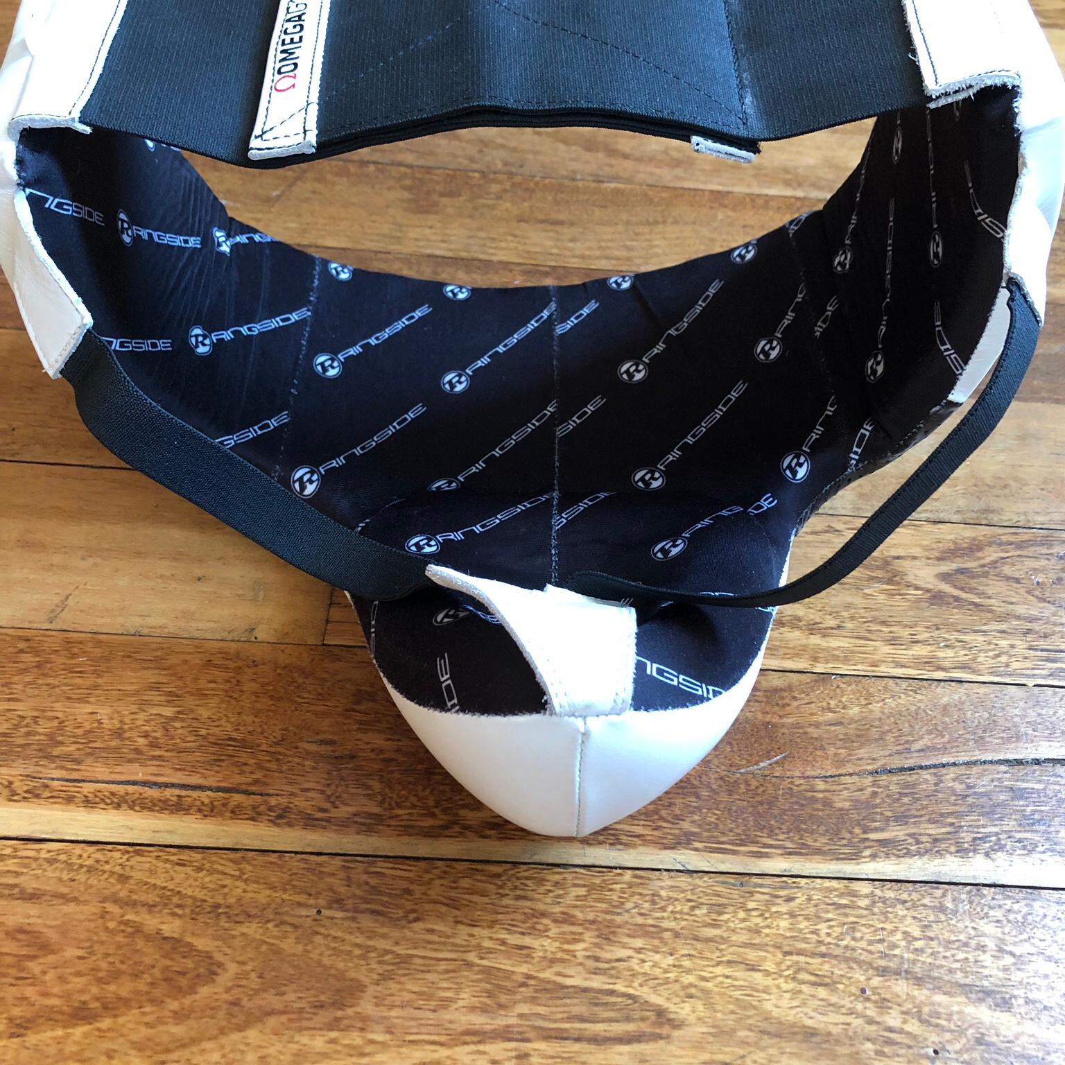 Ringside boxing groin Abdo guard rival sparin in SW4 London for £65.00