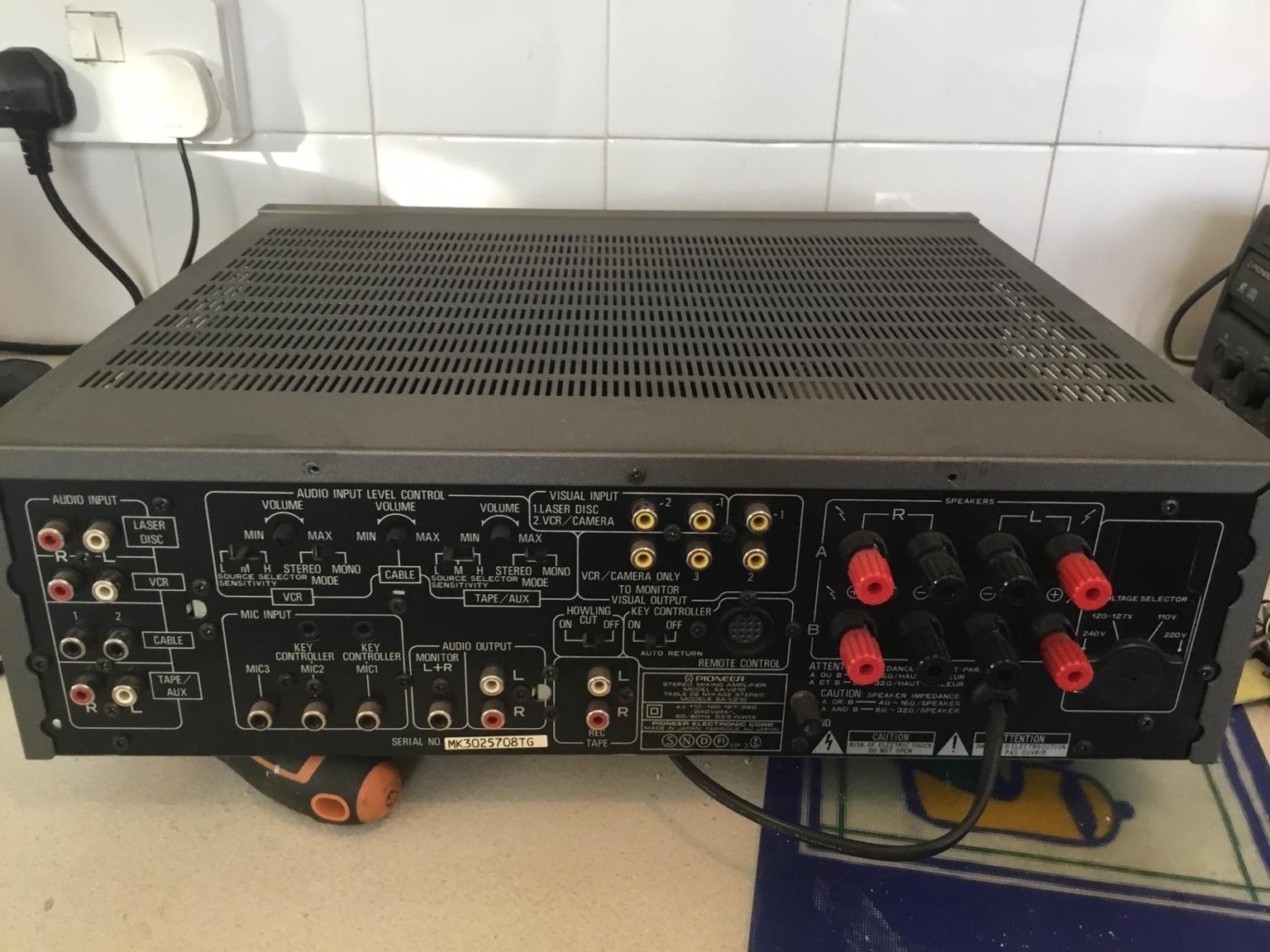 Pioneer stereo mixing amplifier Sa,v210 in DY2 Dudley für 100,00 £ zum