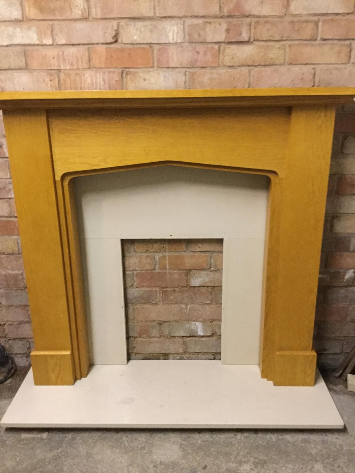 Fire surround and marble inset and hearth in Wakefield für 25,00 £ zum