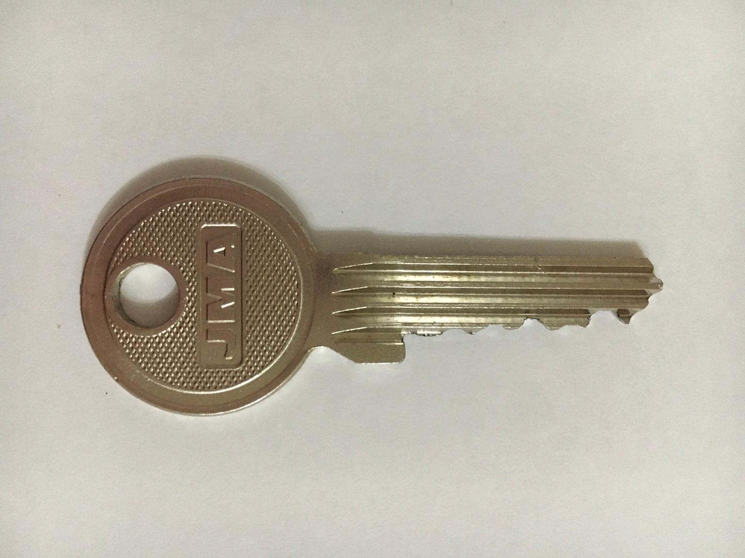 WEZ2000 2000er Schlüssel in 1220 KG Stadlau für € 40,00 zum Verkauf